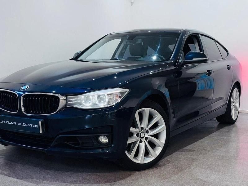 Begagnad BMW 330 Gran Turismo 258 HK (189 kW) 2014 Mörkblå (blå) Halvkombi