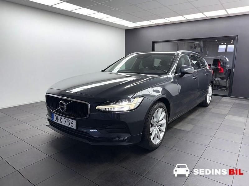 Grå Begagnad 2017 Volvo V90 Momentum Kombi | 109 900 kr - Bild 1/4