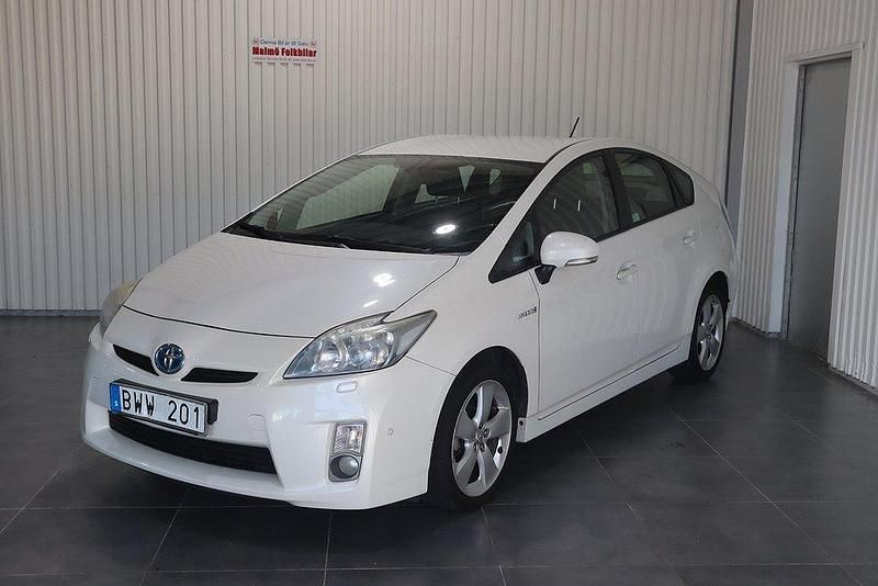 Vit Begagnad 2010 Toyota Prius Halvkombi | 89 900 kr - Bild 1/4