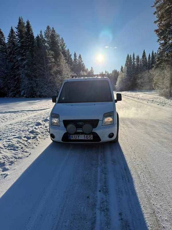 Begagnad Ford Transit Connect 90 HK (66 kW) 2012 Minibuss