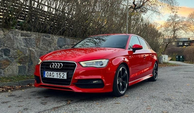 Röd Begagnad 2014 Audi A3 S-Line Sedan | 129 000 kr (Bra pris) - Bild 1/4