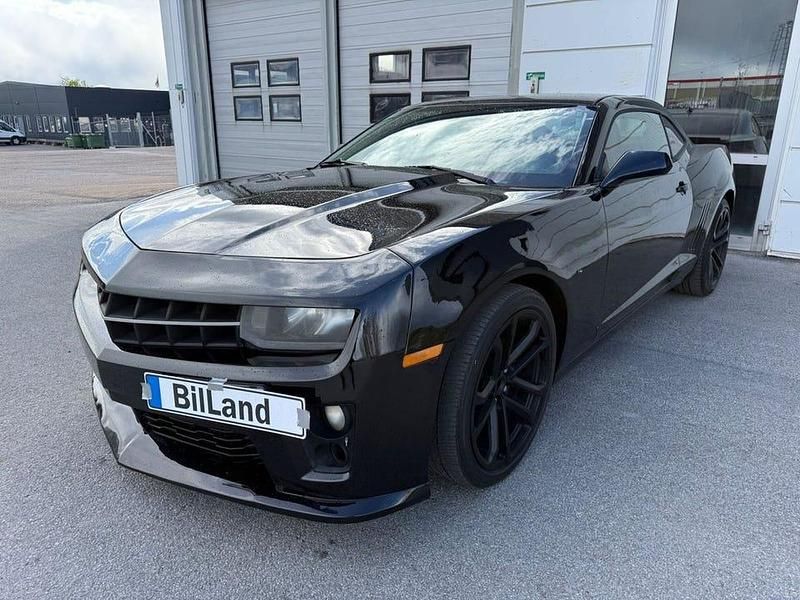 Svart Begagnad 2014 Chevrolet Camaro Sportkupé | 189 900 kr (Dyr) - Bild 1/4
