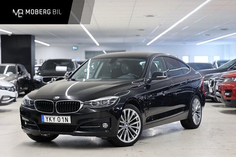 Svart Begagnad 2019 BMW 320 Gran Turismo Sport Line Halvkombi | 204 900 kr (Marknadspris) - Bild 1/3