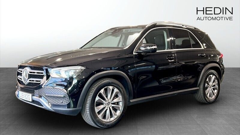 Svart (black) Begagnad 2022 Mercedes GLE350e SUV | 569 900 kr - Bild 1/4