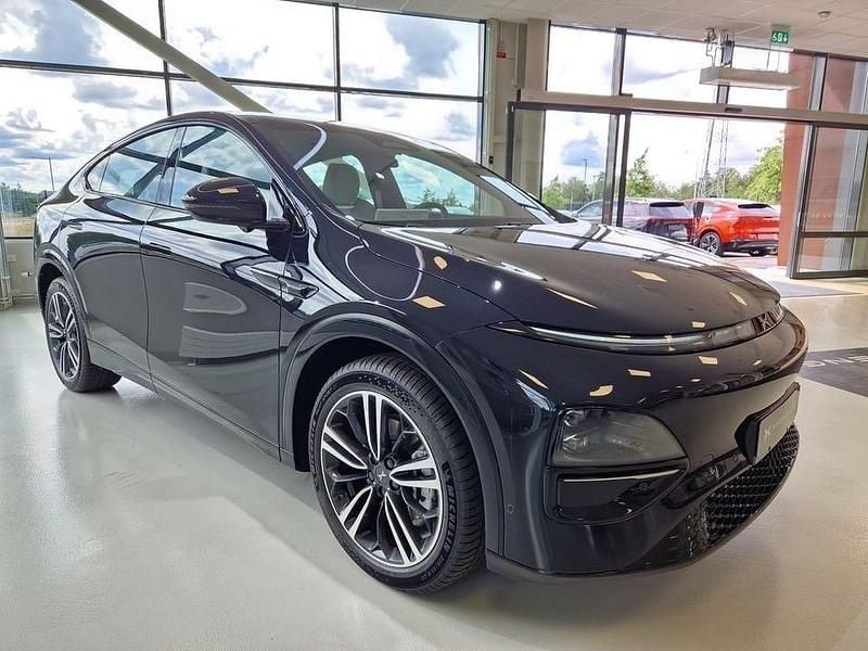 Svart Begagnad 2024 XPENG G6 SUV | 535 400 kr (Marknadspris) - Bild 1/3