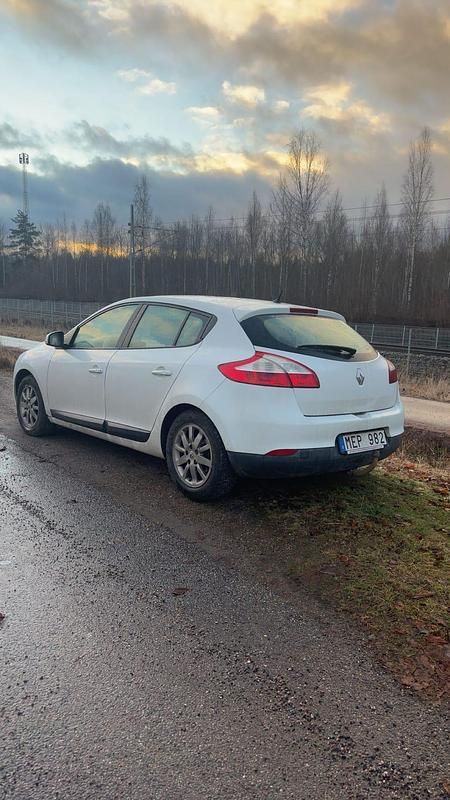 Begagnad Renault Mégane III 90 HK (66 kW) 2011