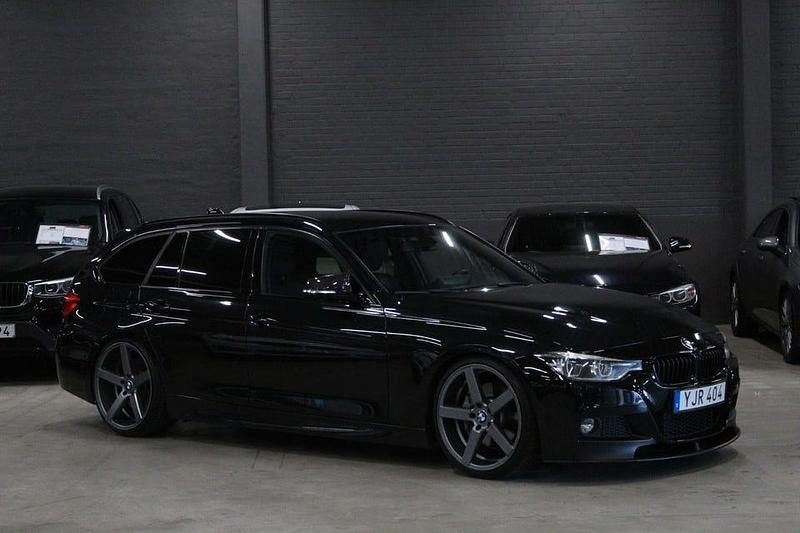 Svart Begagnad 2017 BMW 340 M Sport Kombi | 339 900 kr (Marknadspris) - Bild 1/4