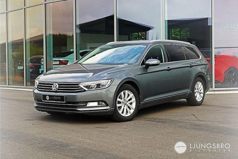 Grå Begagnad 2014 VW Passat Kombi | 139 900 kr (Marknadspris) - Bild 1/4