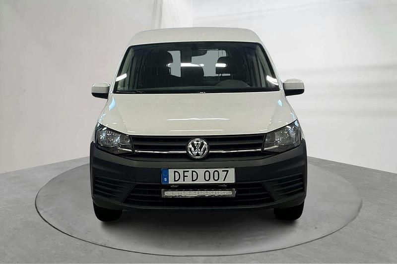 Begagnad VW Caddy Life 102 HK (75 kW) 2018 Vit Minibuss