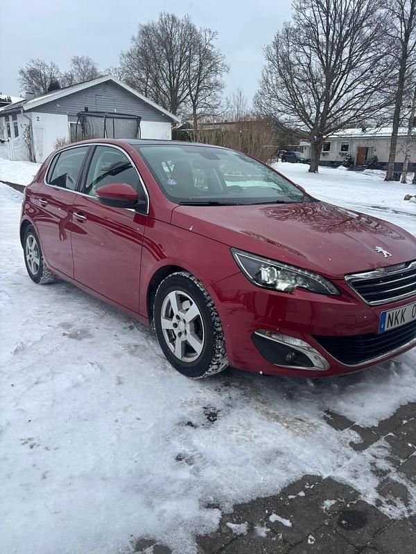Begagnad Peugeot 308 125 HK (91 kW) 2014