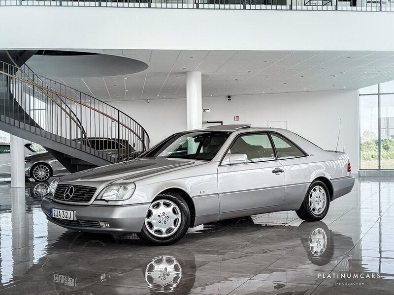 Grå Begagnad 1993 Mercedes S600 Sedan | 449 000 kr - Bild 1/4