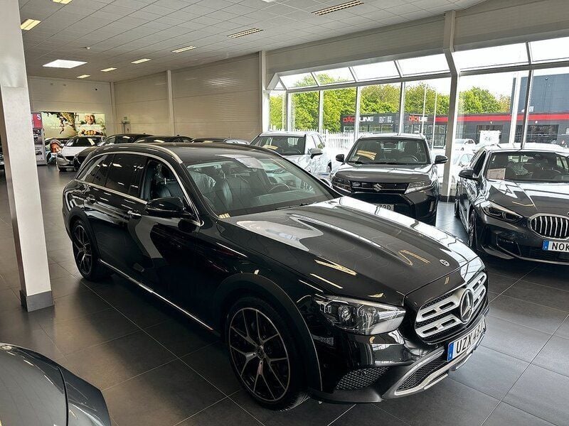 Begagnad Mercedes E220 All-Terrain Avantgarde 195 HK (143 kW) 2020 Svart Kombi