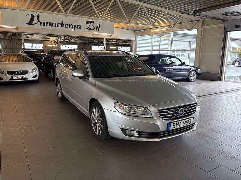 Silver Begagnad 2014 Volvo V70 Momentum Kombi | 124 900 kr (Lite dyr) - Bild 1/4