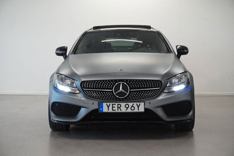 Grå Begagnad 2017 Mercedes C43 AMG AMG Sportkupé | 399 999 kr (Marknadspris) - Bild 1/4