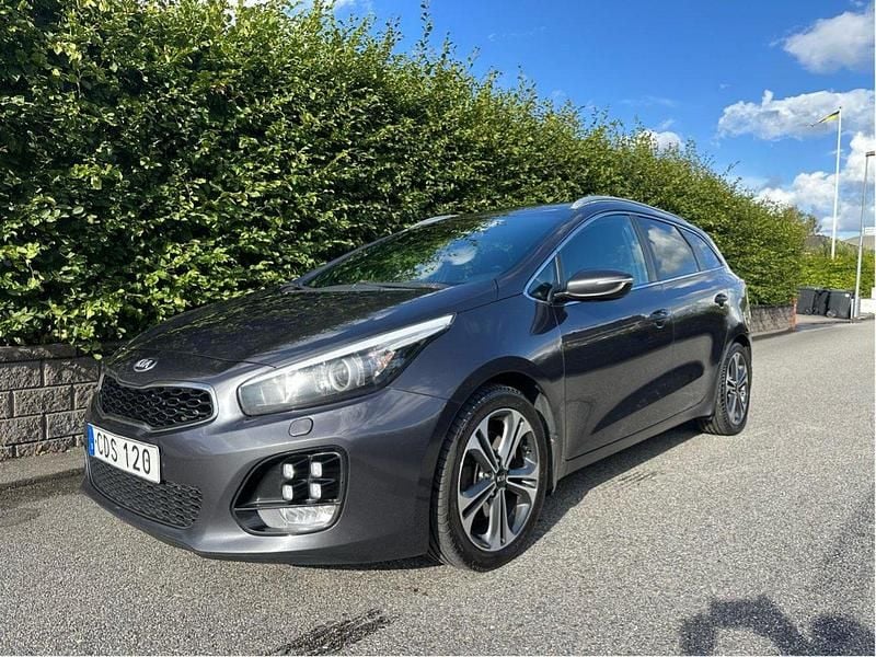 Grå Begagnad 2016 Kia Ceed Sportswagon GT-Line Kombi | 74 900 kr (Bra pris) - Bild 1/4