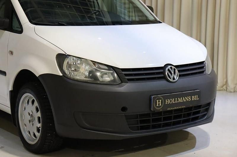 Begagnad VW Caddy 102 HK (75 kW) 2013 Vit Minibuss