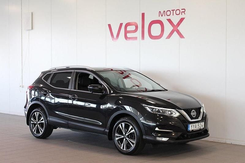 Svart Begagnad 2018 Nissan Qashqai 360º SUV | 159 900 kr (Marknadspris) - Bild 1/4