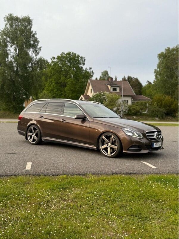 Brun Begagnad 2014 Mercedes E350 Kombi | 155 000 kr (Marknadspris) - Bild 1/4