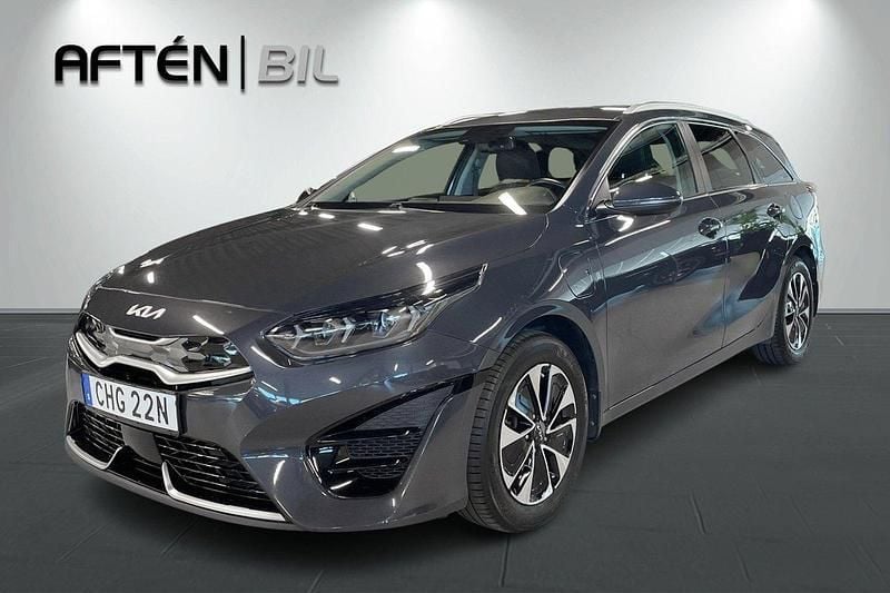 Grå (penta metal metallic) Begagnad 2022 Kia Ceed Advance Kombi | 229 800 kr (Bra pris) - Bild 1/3