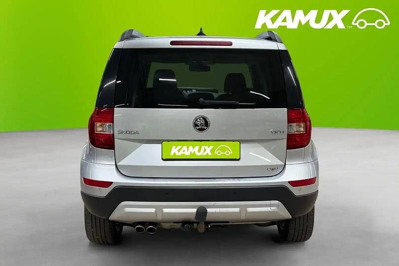 Begagnad Skoda Yeti 140 HK (102 kW) 2015 Silver/grå SUV