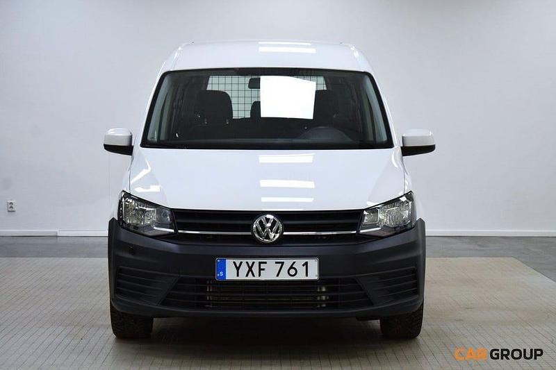 Begagnad VW Caddy Maxi Life Life 102 HK (75 kW) 2019 Vit Minibuss