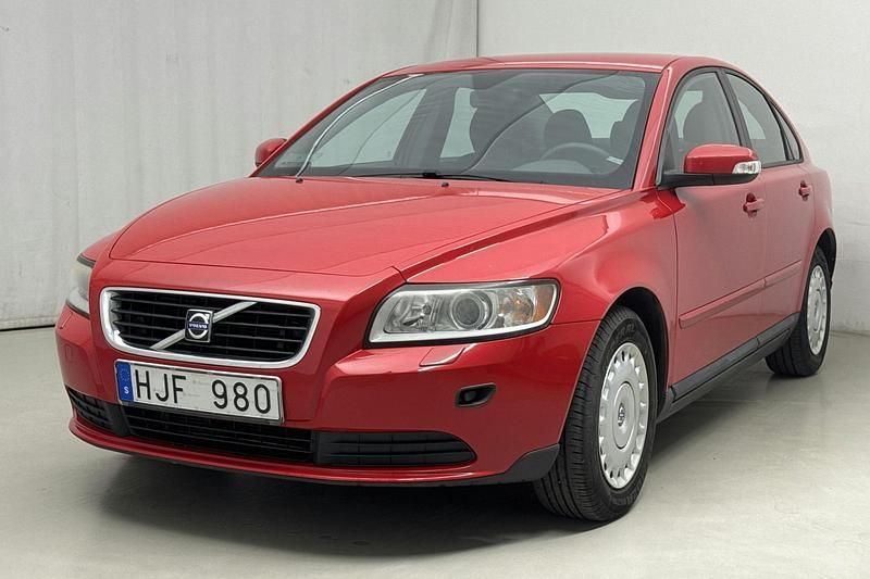Röd Begagnad 2008 Volvo S40 Sedan | 40 000 kr (Bra pris) - Bild 1/4