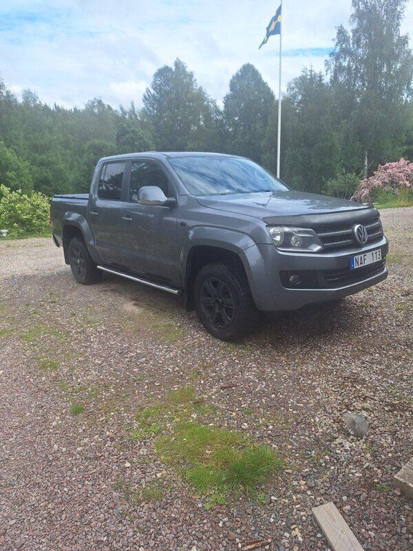 Grå Begagnad 2012 VW Amarok Pickup | 80 000 kr (Superpris) - Bild 1/3