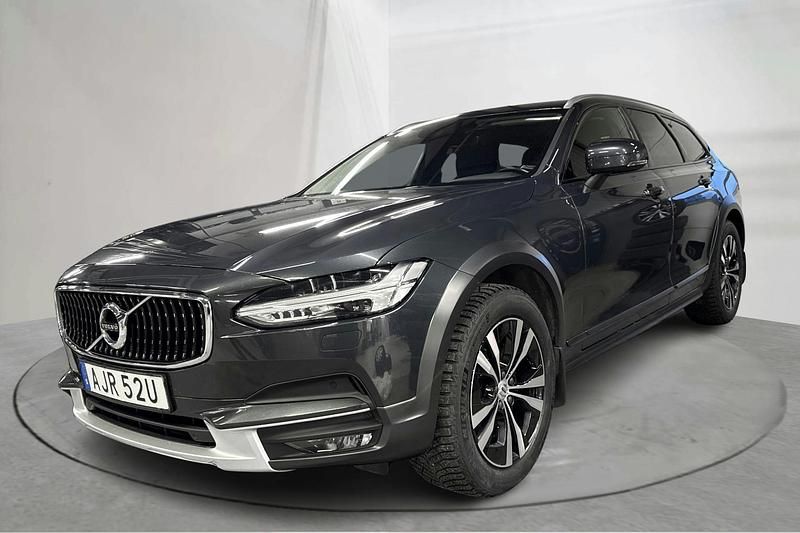 Grå Begagnad 2020 Volvo V90 CC Momentum Kombi | 239 000 kr (Superpris) - Bild 1/4