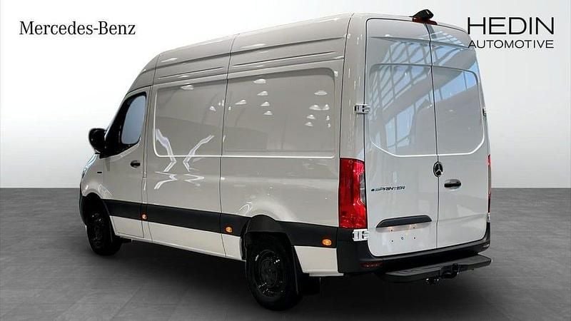 Begagnad Mercedes E-Sprinter 100 kW (136 HK) 2024 Vit Van
