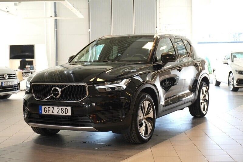 Okänd Begagnad 2022 Volvo XC40 Momentum SUV | 329 800 kr (Lite dyr) - Bild 1/4