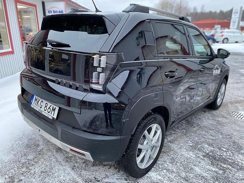 Ny Fiat Grande Panda La Prima 102 HK (75 kW) 2025 Svart Halvkombi