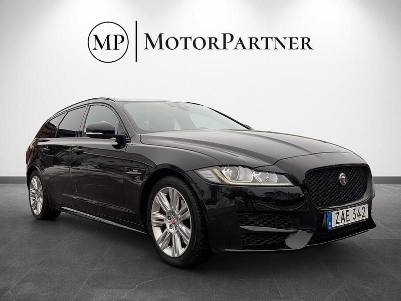 Begagnad Jaguar XF Sportbrake R-Sport 250 HK (183 kW) 2017 Svart Kombi
