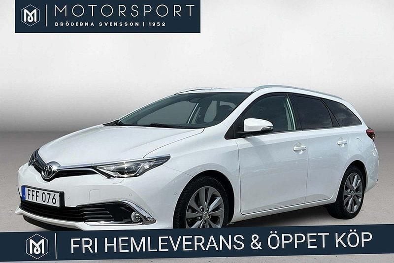 Vit (vit solid) Begagnad 2016 Toyota Auris Executive Kombi | 174 900 kr (Dyr) - Bild 1/3