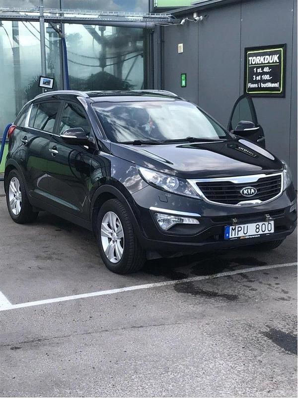Svart Begagnad 2011 Kia Sportage SUV | 39 900 kr (Bra pris) - Bild 1/4