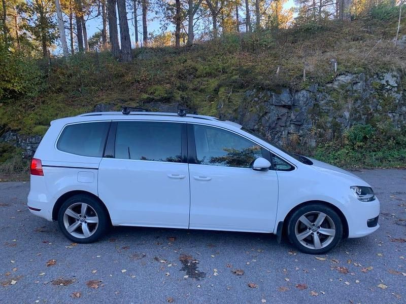Begagnad 2013 VW Sharan Minibuss | 55 000 kr (Superpris) - Bild 1/4