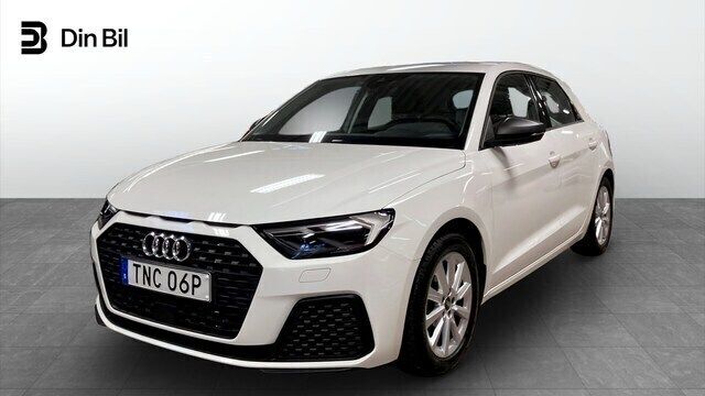 Cortinavit Begagnad 2022 Audi A1 Sportback Proline Halvkombi | 214 000 kr (Marknadspris) - Bild 1/4
