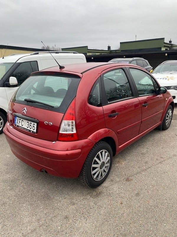 Begagnad Citroën C3 2005 Röd metallic