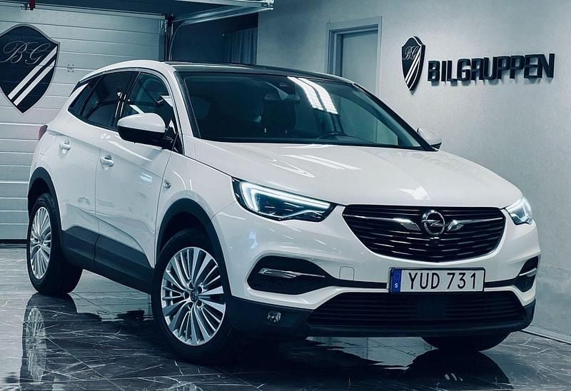 Vit Begagnad 2017 Opel Grandland X SUV | 159 000 kr (Bra pris) - Bild 1/4