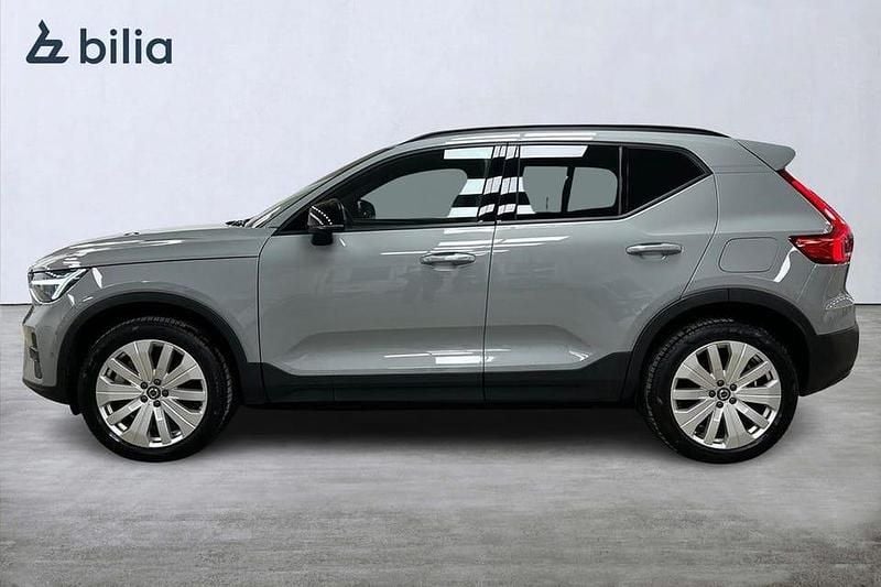 Begagnad Volvo EX40 Core 188 kW (256 HK) 2024 Grå SUV