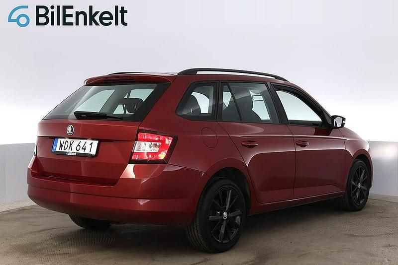 Begagnad Skoda Fabia Style 110 HK (80 kW) 2017 Röd Kombi