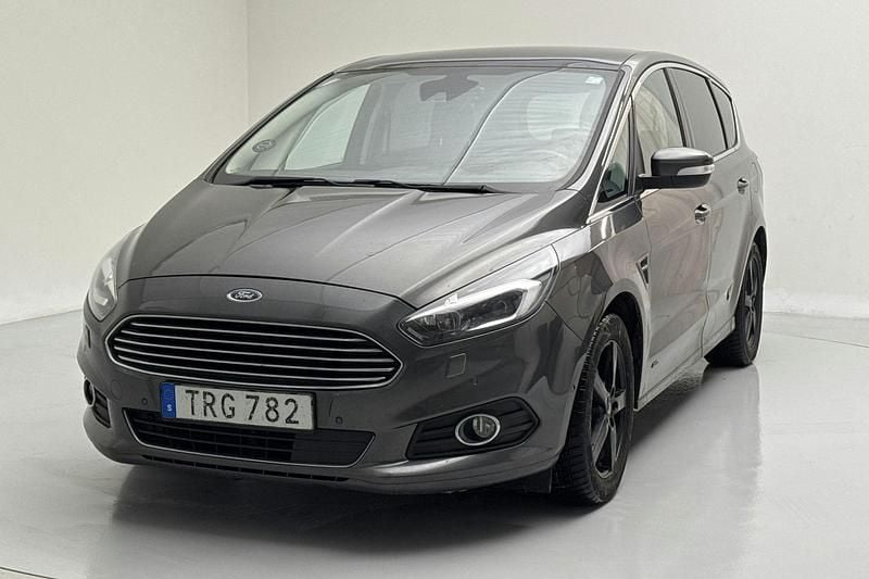 Grå Begagnad 2018 Ford S-MAX S Minibuss | 162 000 kr (Superpris) - Bild 1/4