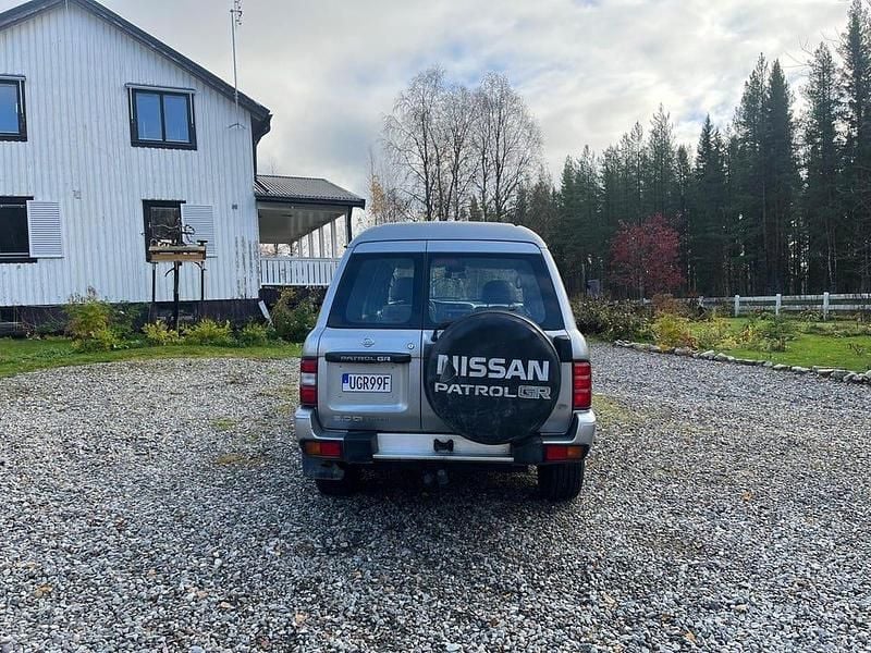 Begagnad Nissan Patrol 158 HK (116 kW) 2002 SUV