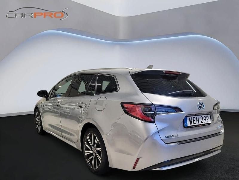 Begagnad Toyota Corolla Style 123 HK (90 kW) 2022 Silver Kombi