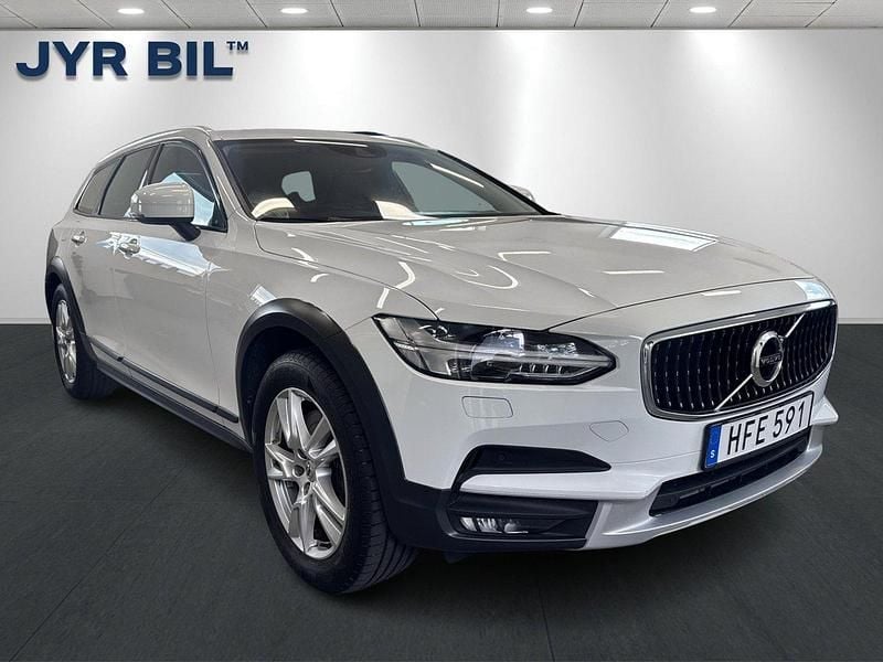 Vit Begagnad 2018 Volvo V90 CC Kombi | 244 900 kr (Marknadspris) - Bild 1/4