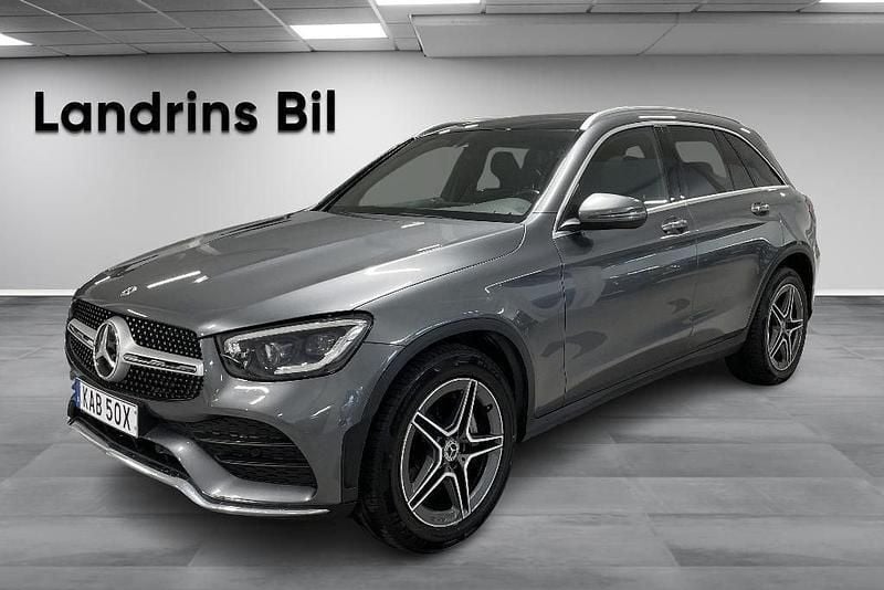Grå Begagnad 2019 Mercedes GLC220 AMG line SUV | 399 900 kr (Dyr) - Bild 1/4