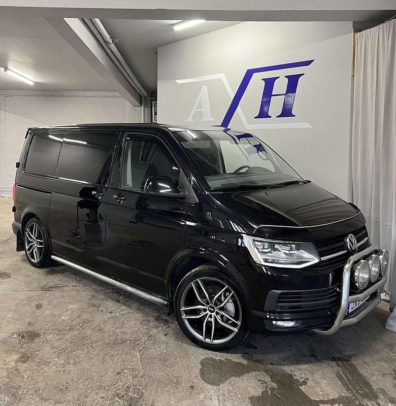Svart Begagnad 2016 VW T6 Van | 139 900 kr (Marknadspris) - Bild 1/4