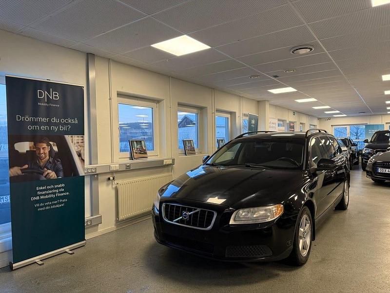 Svart Begagnad 2008 Volvo V70 Kombi | 59 900 kr (Bra pris) - Bild 1/4