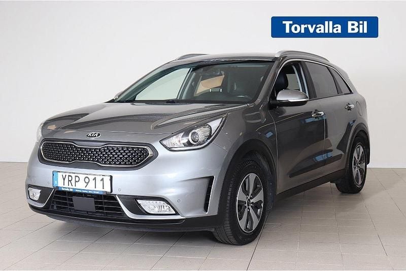 Grå Begagnad 2018 Kia Niro Advance SUV | 179 900 kr (Marknadspris) - Bild 1/4