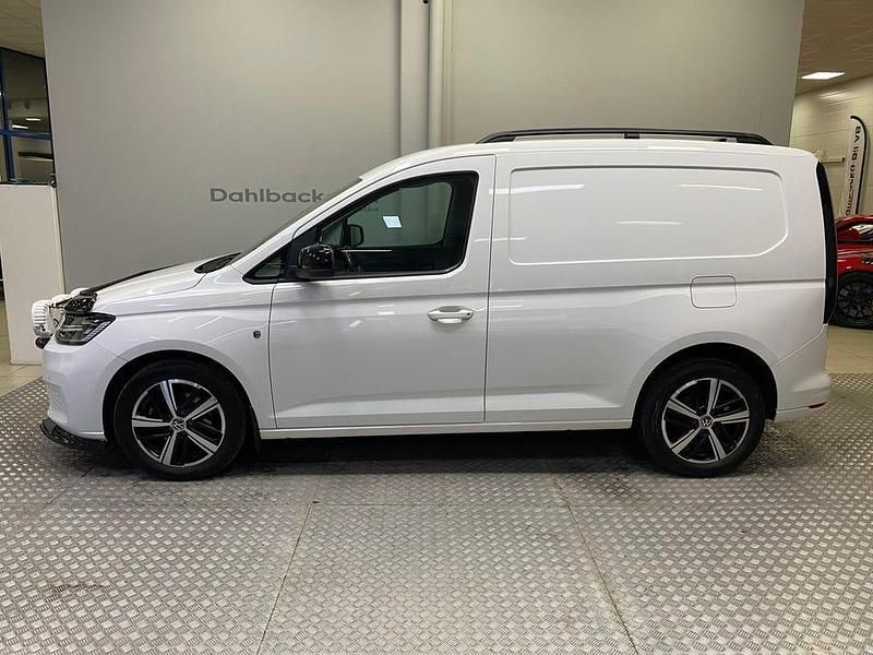Begagnad VW Caddy 122 HK (89 kW) 2023 Vit Minibuss