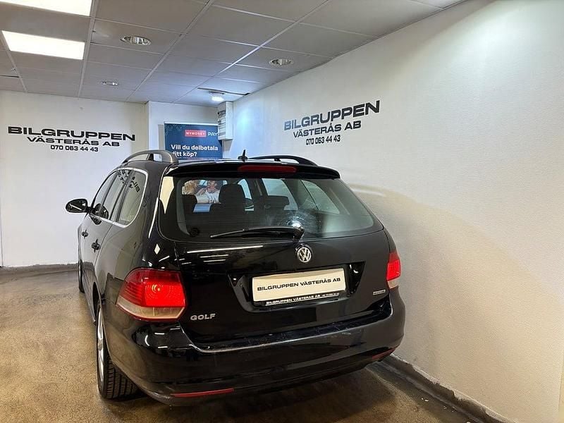 Begagnad VW Golf 102 HK (75 kW) 2010 Svart Kombi